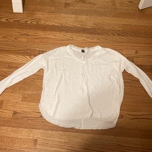 white v-neck long sleeve sweater